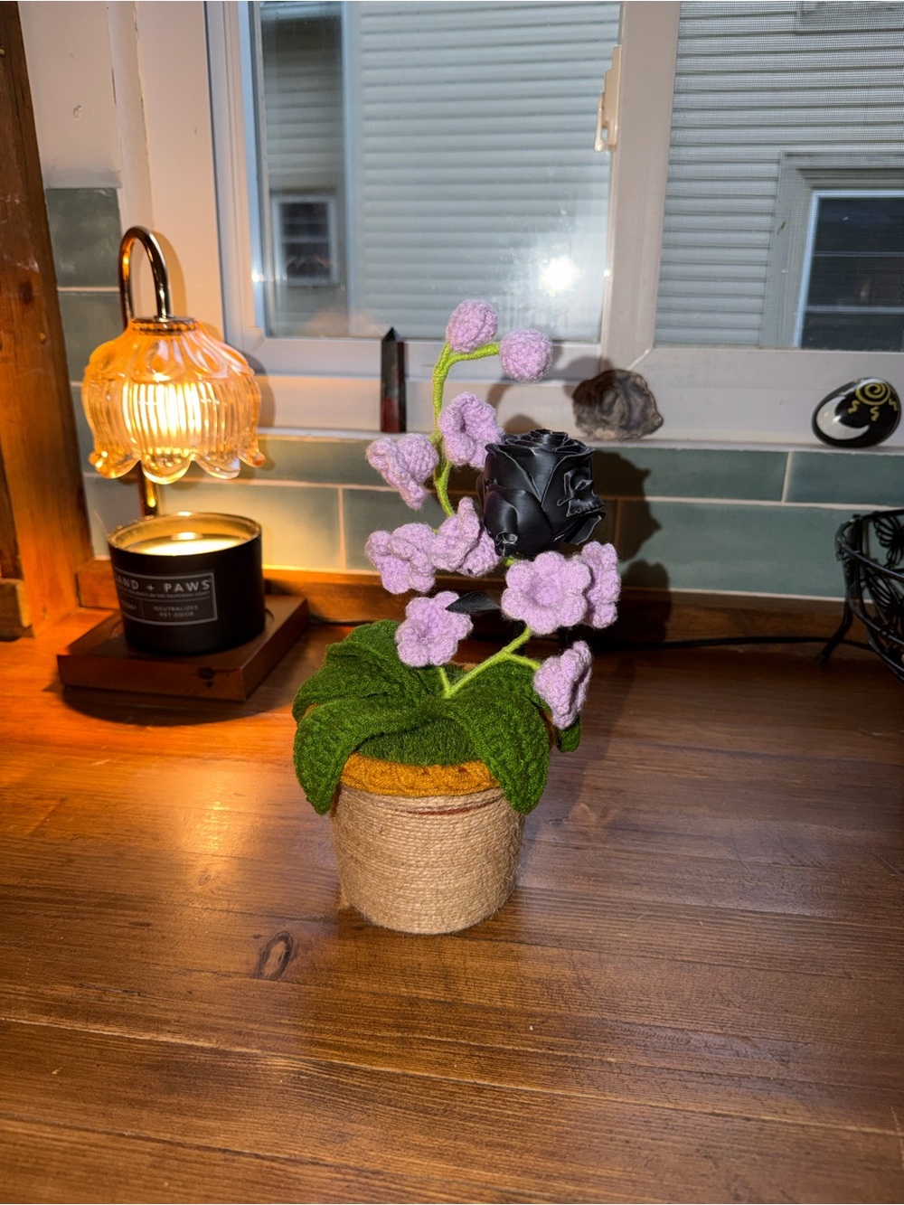 Crochet light up flowers with black skull rose